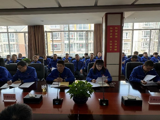 (55)橋靠分公司黨總支部組織召開(kāi)黨風(fēng)廉政建設和反腐敗工作專(zhuān)題會(huì )議 (1).png (55)橋靠分公司黨總支部組織召開(kāi)黨風(fēng)廉政建設和反腐敗工作專(zhuān)題會(huì )議 (1).png